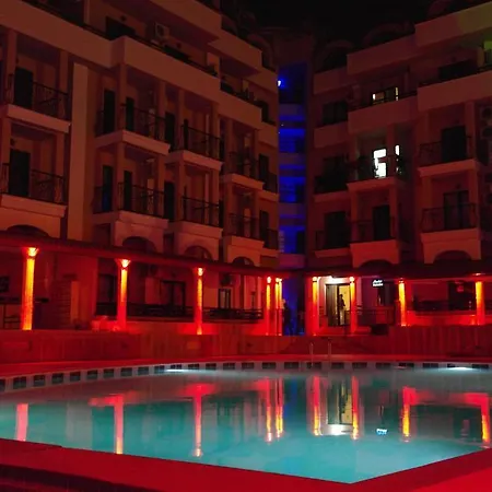 Ruby Rose Apartment *